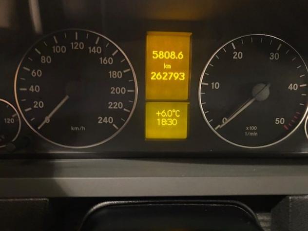 MERCEDES-BENZ A 200 CDI Avantgarde rif. 23060134 - Foto 9