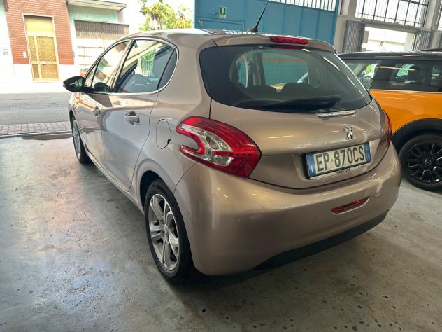 Peugeot 208 1.2 VTi 82 CV 5 porte Allure - Navy Clima Autonavigli - Foto 4