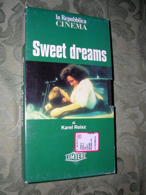 SWEET DREAMS