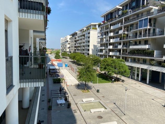 Bilocale 70mq arredato con terrazzo e box auto — Santa Giulia Milano — Luglio 20