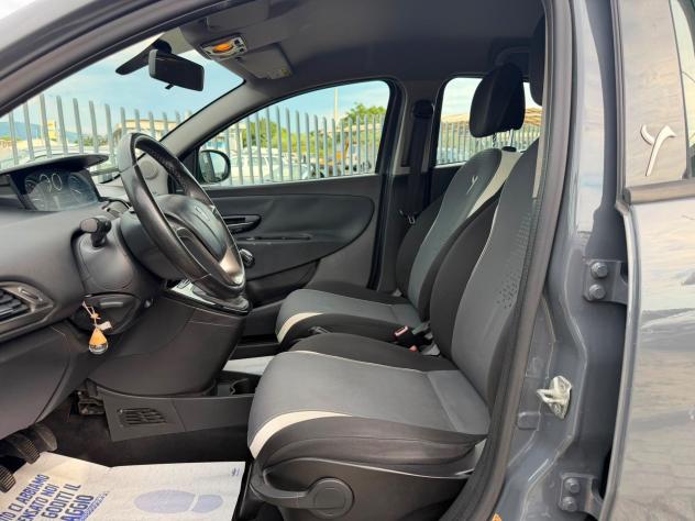 Lancia Ypsilon 0.9 TwinAir 85 CV 5 porte Metano Ecochic Elle - Foto 10