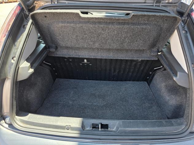 Fiat Punto 1.4 8V 5 porte Natural Power Lounge - Foto 7
