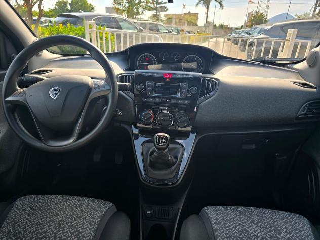 Lancia Ypsilon 1.0 FireFly 5 porte S&S Hybrid Gold - Foto 8