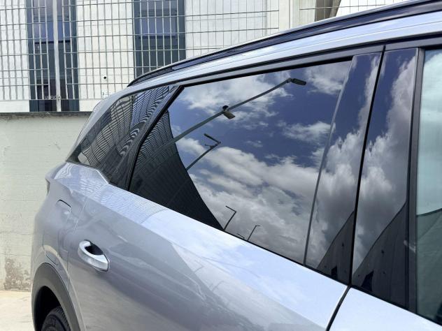 NEW Peugeot 5008 Hybrid 145 e-DCS6 Allure Pack#RETROCAMERA! - Foto 4