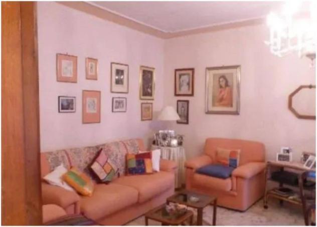 Immobile in asta di 170 m² con più di 5 locali e box auto in vendita a Fermo - Foto 4