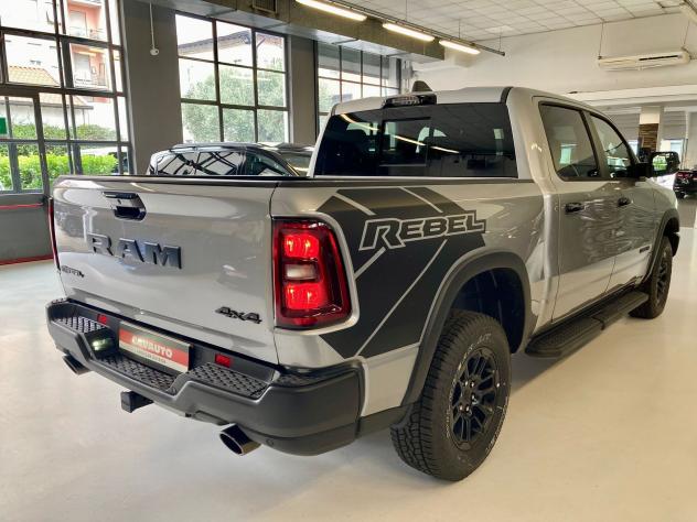 RAM 1500 REBEL PREMIUM 2025 3.0L Twin-Turbo 420 CV - Foto 5