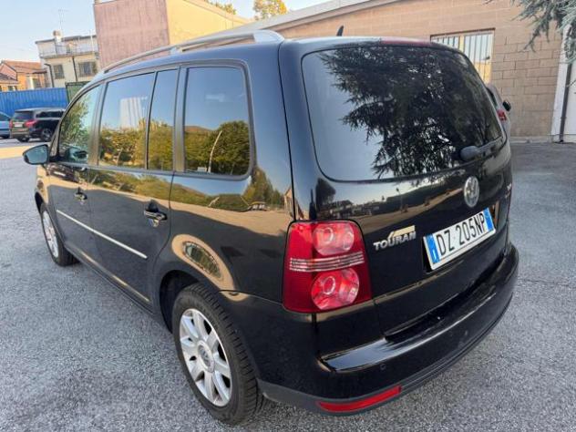 VOLKSWAGEN Touran 7posti 1.4 16V TSI 150CV Highline Ecofuel rif. 24197961 - Foto 9
