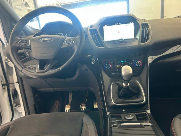 Ford Kuga 1.5 TDCI 120CV 2WD ST-Line 2018 IVA - Foto 6