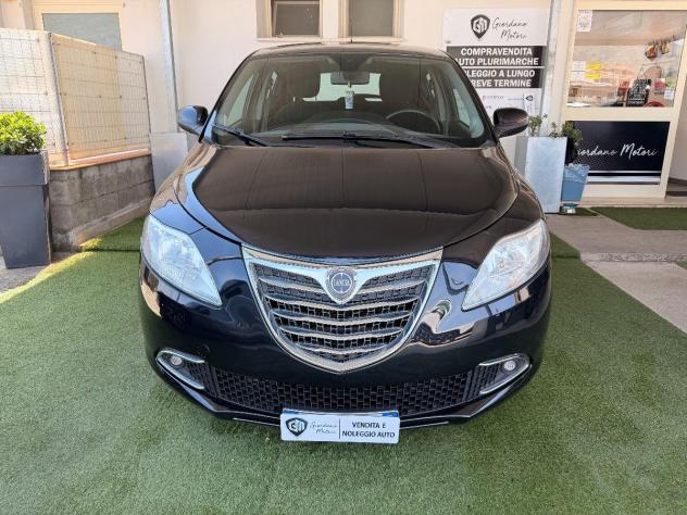 LANCIA - Ypsilon 0.9 t.air Silver ecochic metano 80cv - Foto 2