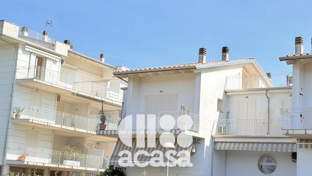 Bellissimo monolocale con servizio e terrazzi - Foto 19