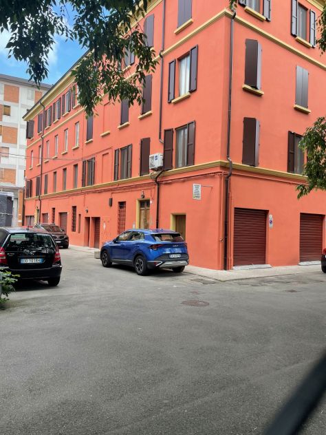 MODENA V. Del Gambero Trilocale Arredato