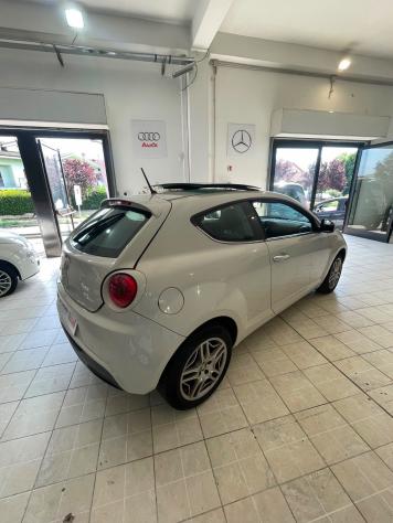Alfa Romeo MiTo 1.4 T 120 CV Distinctive Sport Pack - Foto 9