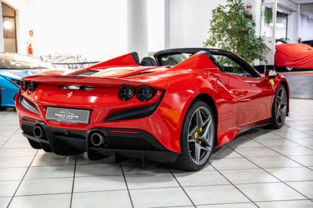 FERRARI F8 Spider LIFT|CARBON+LEDS|HI-FI PREMIUM|AFS|ELECTRI rif. 24065196 - Foto 7