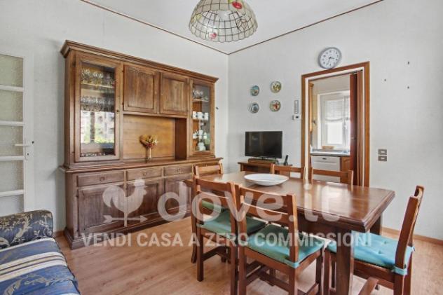 Villa di 222 m² con più di 5 locali e box auto in vendita a Laveno-Mombello - Foto 16