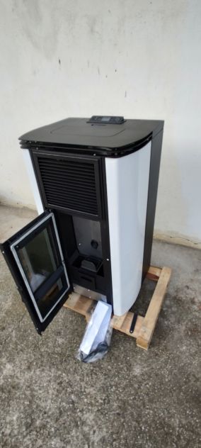 Stufa pellet canalizzata 17 kW - Foto 5