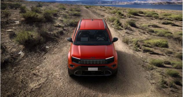 JEEP Avenger 1.2 Turb MHEV 4xe UPLAND+OVERLAND+85TH ANNIVERSARY rif. 21745471 - Foto 4