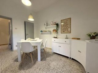 Appartamento in affitto a Siena 115 mq Rif: 1352302