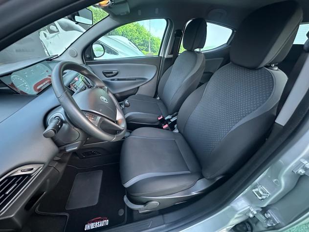 Lancia Ypsilon 1.2 Benzina 69cv Silver 2016 - Foto 7