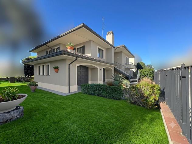 Villa in vendita a Empoli 370 mq Rif: 1422999