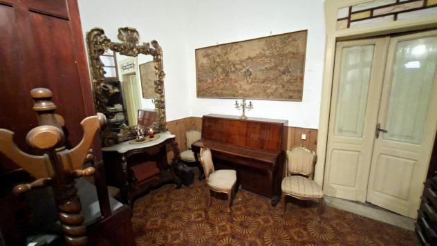 Nel centro storico di Quartu S. Elena, vi proponiamo un'affascinante casa campidanese storica con cortile interno, vicina a tutti i servizi e ai trasp - Foto 17