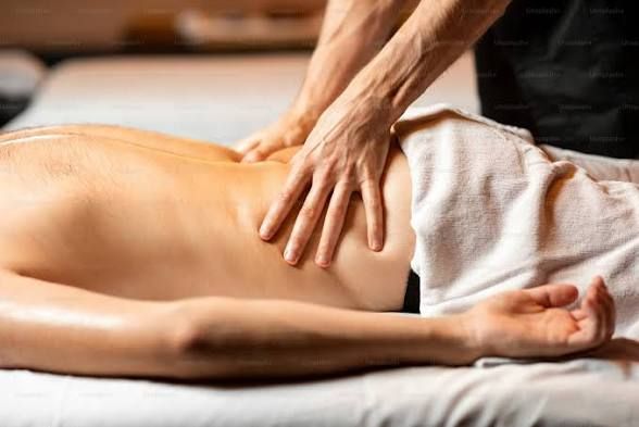 MASSAGGI E BENESSERE PER UOMO! Tel:3475714027