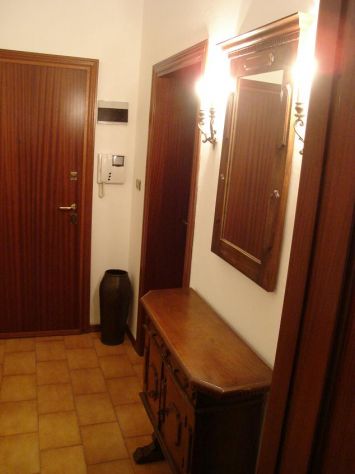 1 SINGOLA da giugno e 1 SINGOLA da ottobre, vicino PORTA LAME. - Foto 4