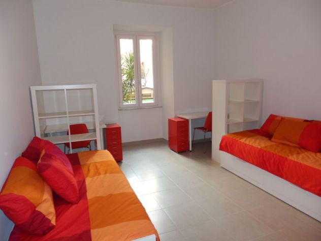 Privato affitta STANZA SINGOLA - Foto 5