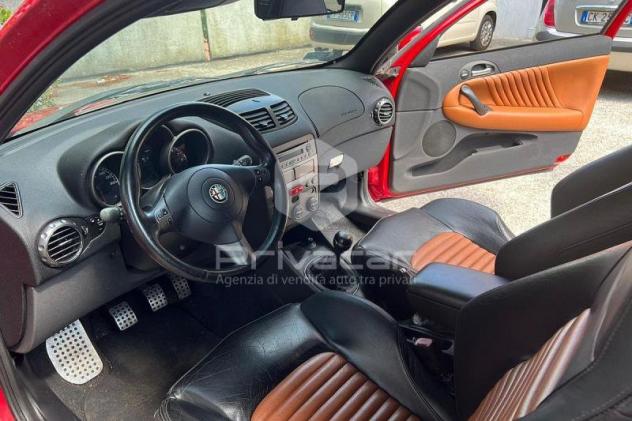 Alfa Romeo 147 3.2i V6 24V cat 3 porte GTA - Foto 8
