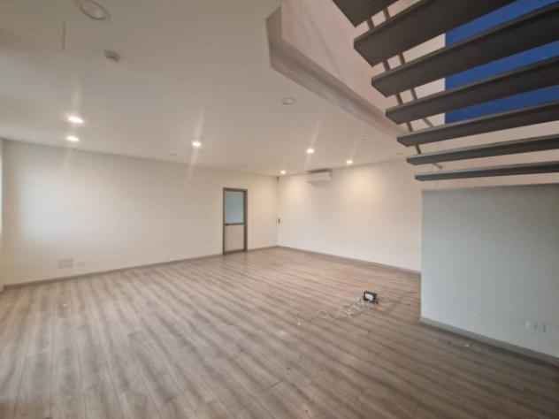Immobile di 2463 m² con più di 5 locali in vendita a Baranzate - Foto 7