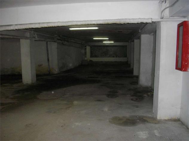 V000219 - OCCASIONE!! LOCALE DEP DI 400 MQ - Foto 2