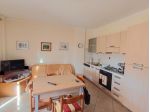 APPARTAMENTO di 3 vani e di 65 mq (EMPOLI) rif. E 100