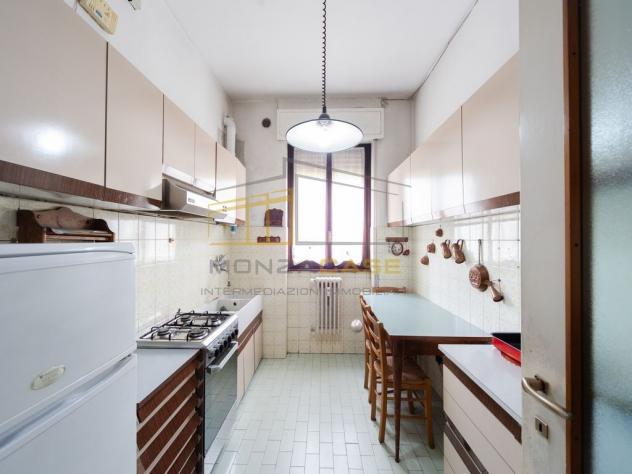 Ampio tre locali di 100 mq in elegante contesto con giardino condominiale - Foto 14
