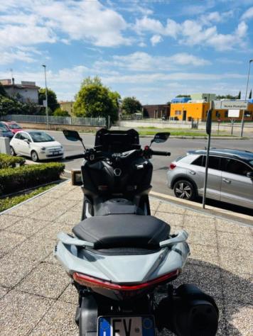 YAMAHA T-Max 560 TECH MAX TUTTO INCLUSO ANCHE PASSAGGIO! MINI RATE rif. 24162397 - Foto 5