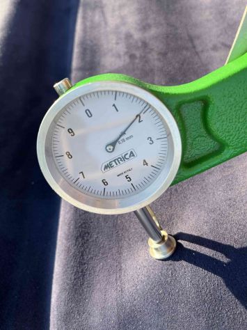 Pelle di vitello resinata blu elettrico – Sp. 1,8 - Foto 2