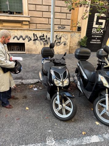 Vendo Aprilia 2009- 700€ - Foto 2