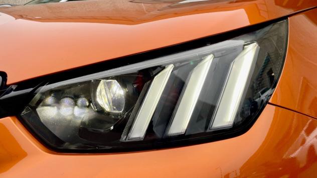PEUGEOT 2008 1.2 GT-LINE 131CV - FULL LED, PACCHETTO LUCI, NEOPATENTATI - Foto 4