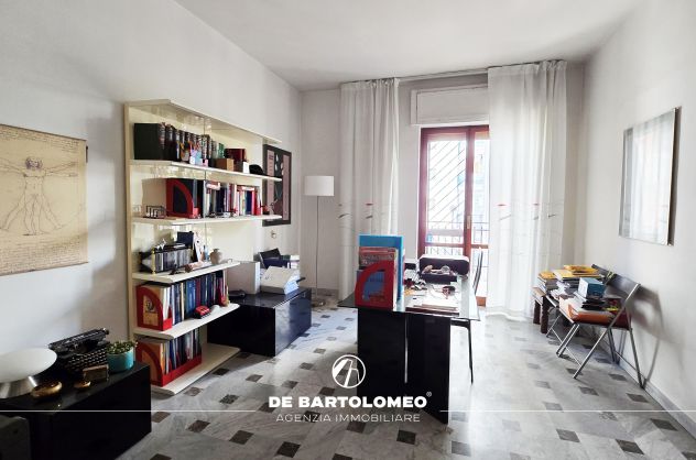 APPARTAMENTO VIA CAMPANIA ANGOLO VIA MEDAGLIE D'ORO - Foto 4
