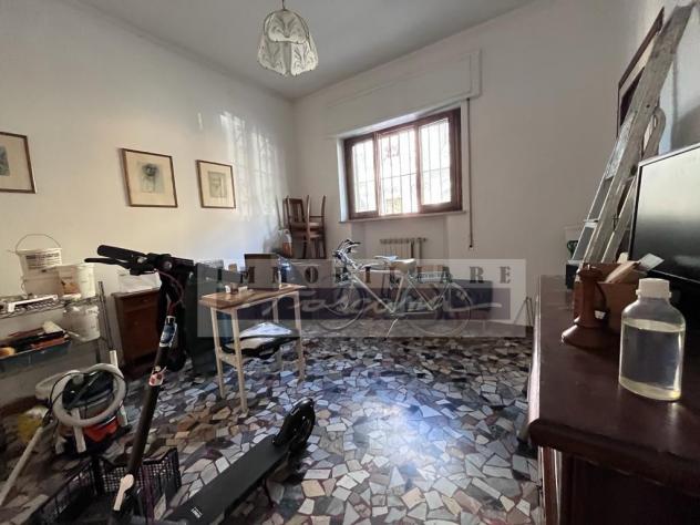 CASA INDIPENDENTE di 10 vani e di 192 mq (VIAREGGIO - Viareggio) rif. A732 - Foto 3