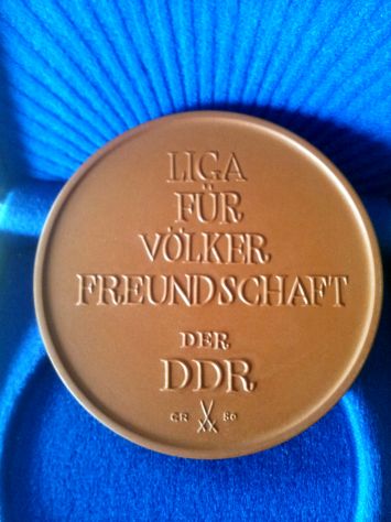 Medaglia LIGA FUR VOLKER FREUNDSCHAFT DER DDR - Foto 4