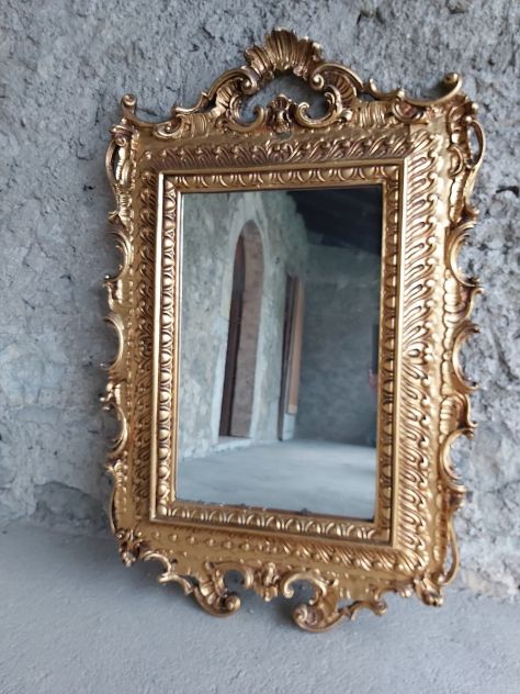 Specchio dorato