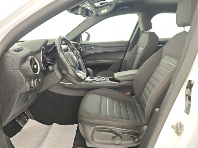 Alfa Romeo Stelvio 2.2 Turbodiesel 190 CV AT8 Q4 Business - Foto 10