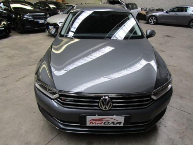 VOLKSWAGEN Passat Variant 2.0 TDi SCR Executive 4Motion DSG 4x4 140.000 KM rif. 23950022 - Foto 2
