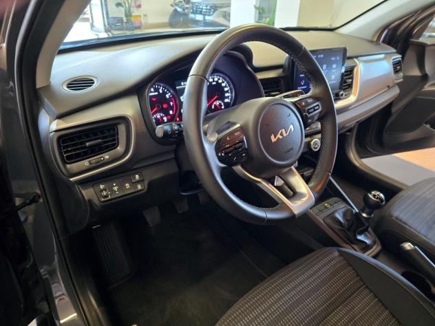 Kia Stonic Stonic 1.2 dpi Style 84cv - Foto 9
