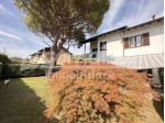 COCQUIO-TREVISAGO porzione di villa bifamiliare con giardino