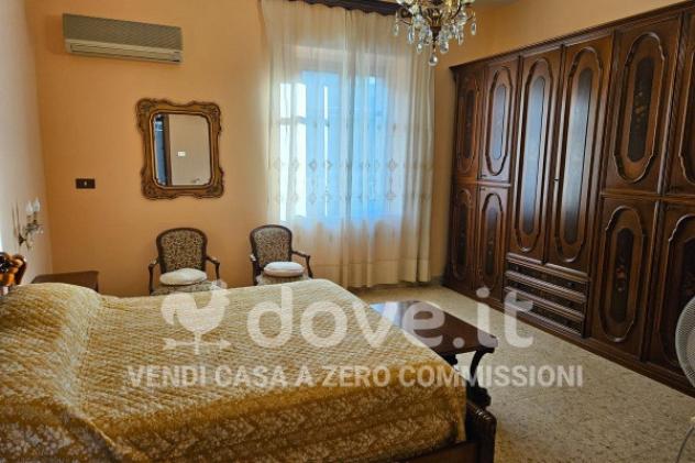 Palazzo / Stabile di 561 m² con più di 5 locali in vendita a Reggio Calabria - Foto 13