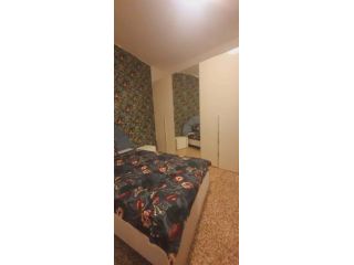 Room in Via Pismonte, Milano for 110 m² with 4 bedrooms