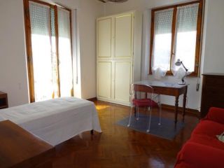 Stanza in appartamento in affitto a Siena