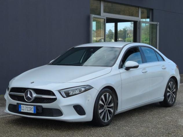 Mercedes-Benz Classe A A 180 d Automatic Business Pelle-Navy