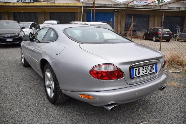 Jaguar XK8 4.0 V8 Coupe' RESTYLING - PERFETTA - TAGLIANDATA INTERAMENTE JAGUAR - Foto 8