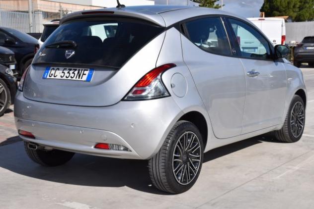 LANCIA Ypsilon 1.2 69 CV 5 porte GPL Ecochic Gold rif. 23500093 - Foto 4
